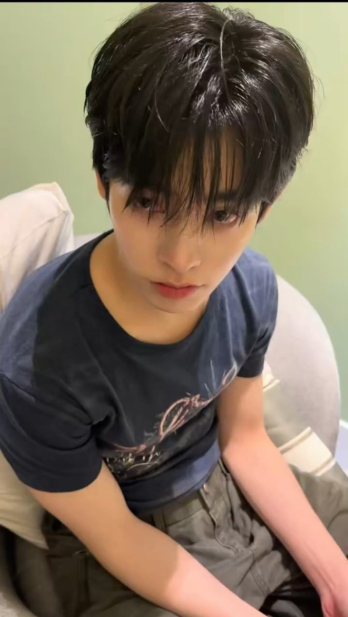 zwnpich's tweet photo. ตอนตี๋ทำเสียงดุ กับ ตอนตี๋ทำเสียงสองเสียงสาม เอาแก้มมะนี่เยย🤏 https://t.co/OpaObHQF0P