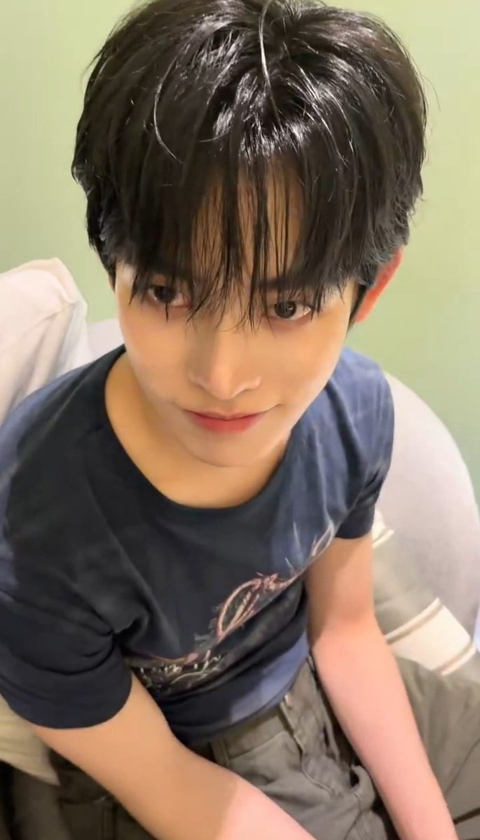 zwnpich's tweet photo. ตอนตี๋ทำเสียงดุ กับ ตอนตี๋ทำเสียงสองเสียงสาม เอาแก้มมะนี่เยย🤏 https://t.co/OpaObHQF0P