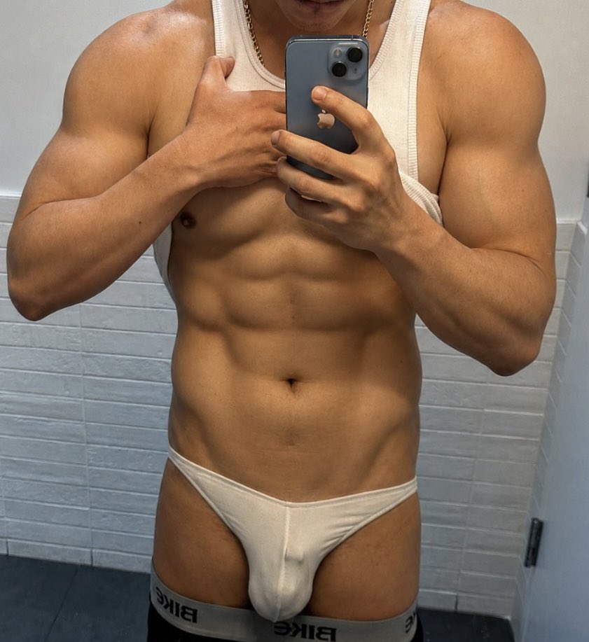 tinyjock's tweet photo. @Xxl0675 @TopMonsterCock @theaussiebtm 😈🔐 https://t.co/G0yIXeQGo4