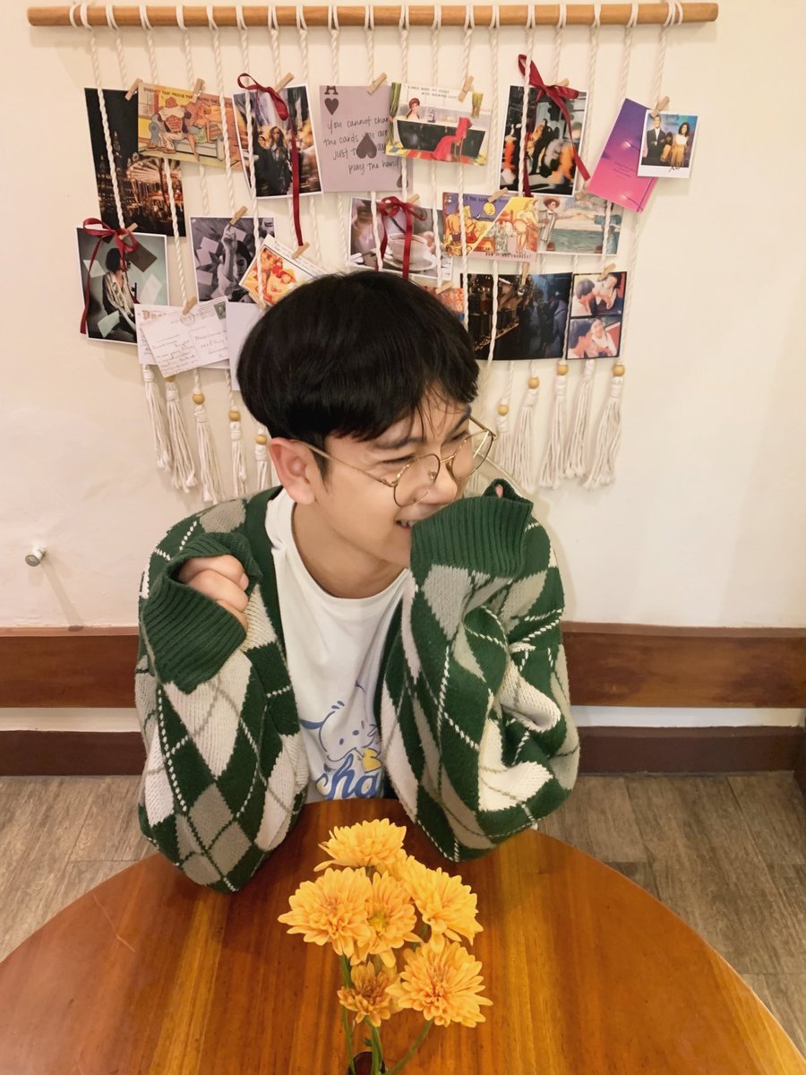 phiphifoxie's tweet photo. [QUEER FRIENDSHIP APPLICATION]

Hloowww><
name: pito/phi
age: 23😀☝🏻
occupation: workwork☺️🤏🏻
zodiac: capit capit♋️
height: 176/177 maybee
hobby: Tidur ,makeup,dance,masak,keluyuran, yappingg☝🏻
fun fact: pen nikah sama jungwon😇

FOMOO☝🏻☝🏻 https://t.co/ZwjOpYqIe2
