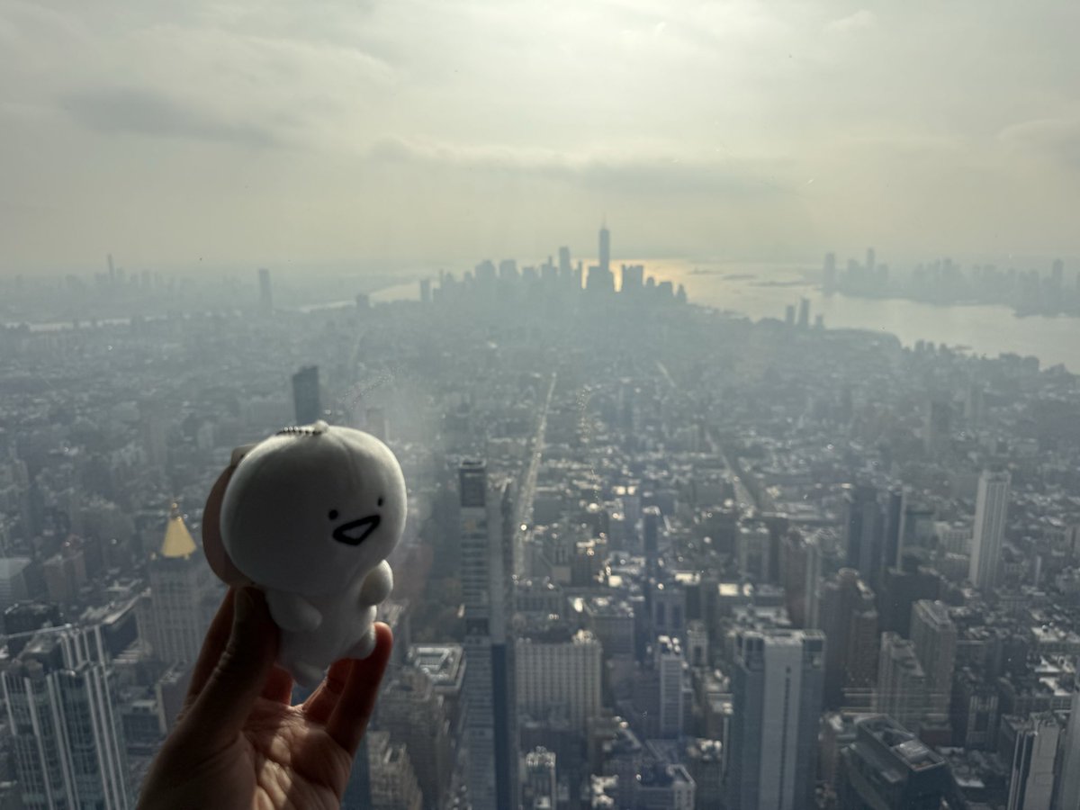anthonyhmkit's tweet photo. お文具さんの初めてのニューヨーク訪問🗽🇺🇸

#お文具の談話室 https://t.co/v2q2ofKHuW