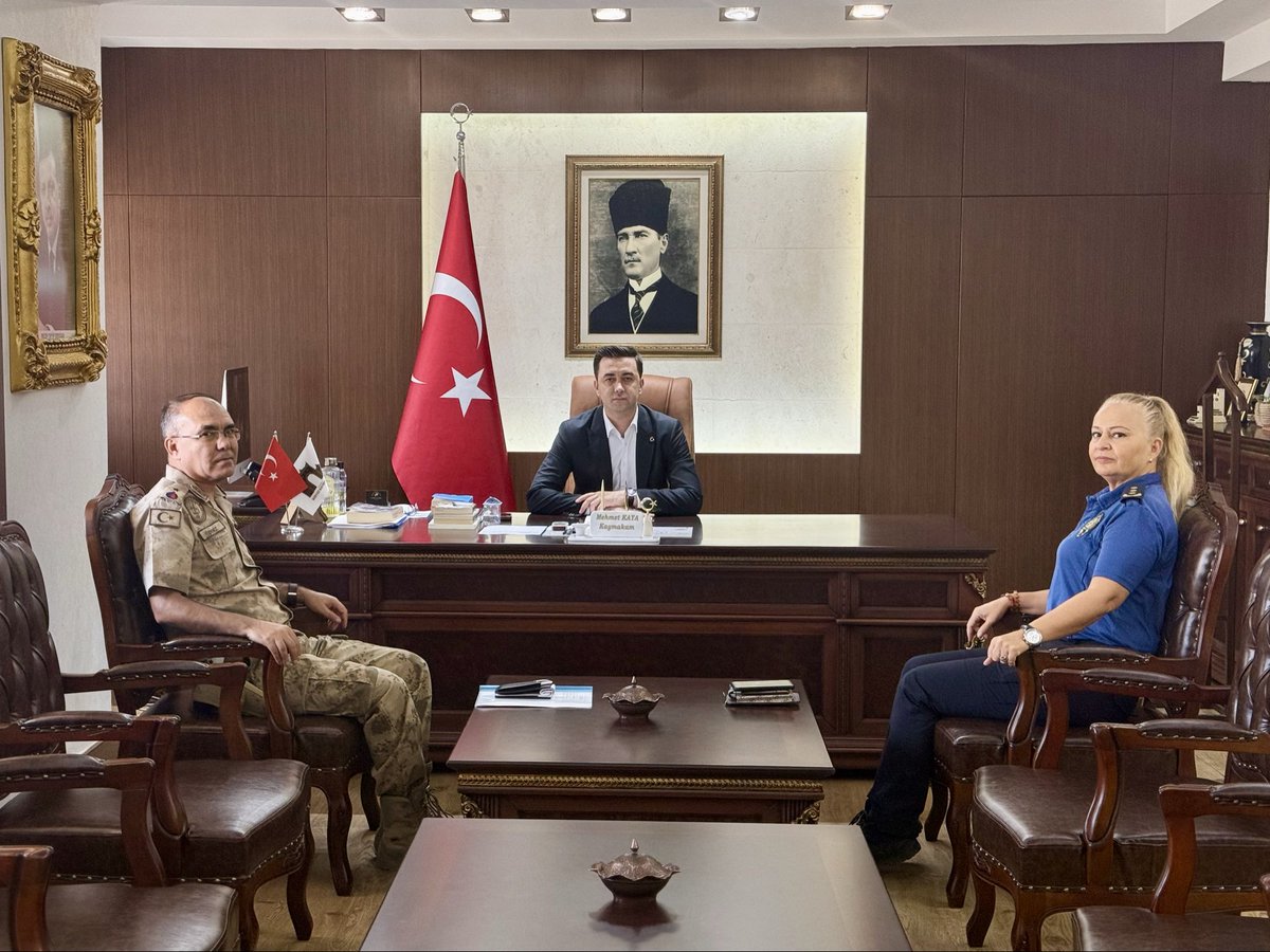 midyatkaymakam's tweet photo. Kaymakamımız Sayın Mehmet Kaya’nın başkanlığında Asayiş ve Güvenlik Koordinasyon Toplantısı yapıldı.

Toplantıda, ilçemizde yaşanan asayiş olayları ve güvenlik süreçleri ele alınarak, alınacak önlemler ve yürütülecek çalışmalar hakkında değerlendirmelerde bulunuldu. https://t.co/V4Ov9kC7YB
