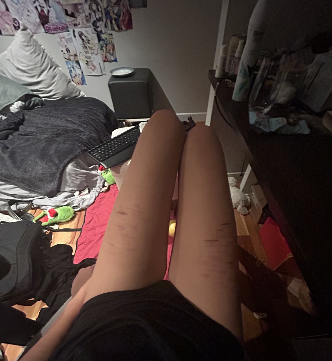 teab4ggyyy's tweet photo. can u tell i gained 7kgs be honest #edtwt #bodycheck #shedtwt #edrtwt fake sfx fully healed scars not encouraging or promoting https://t.co/ljoFuO7k6a