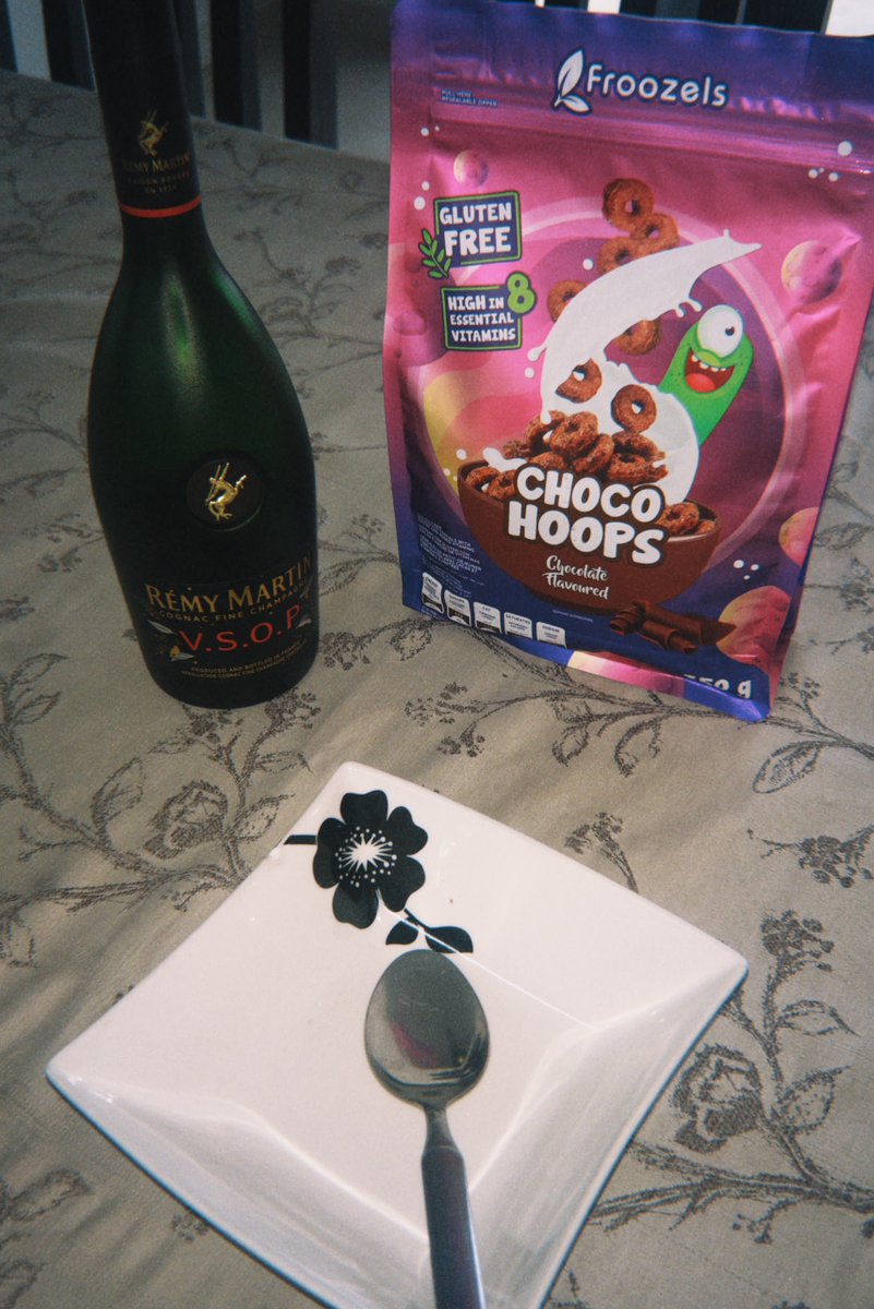 jay_mokgele's tweet photo. Iโm having cereal for breakfast. #Northside. No Cap๐งข https://t.co/ytrTzxEL8E