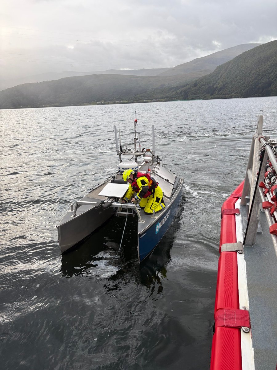 NSSR's tweet photo. #Redningsskøyta «Hans Herman Horn» rykket ut ved #Bryggja i #Stad kommune for å bistå en ubemannet overflatefarkost (USV), også kjent som en «dronebåt», etter at den fikk problemer med en løs vannslange. Oppdraget ble løst uten personfare. #beredskap #Sjøsikkerhet #USV #Bryggja https://t.co/oFbpHr2QDh