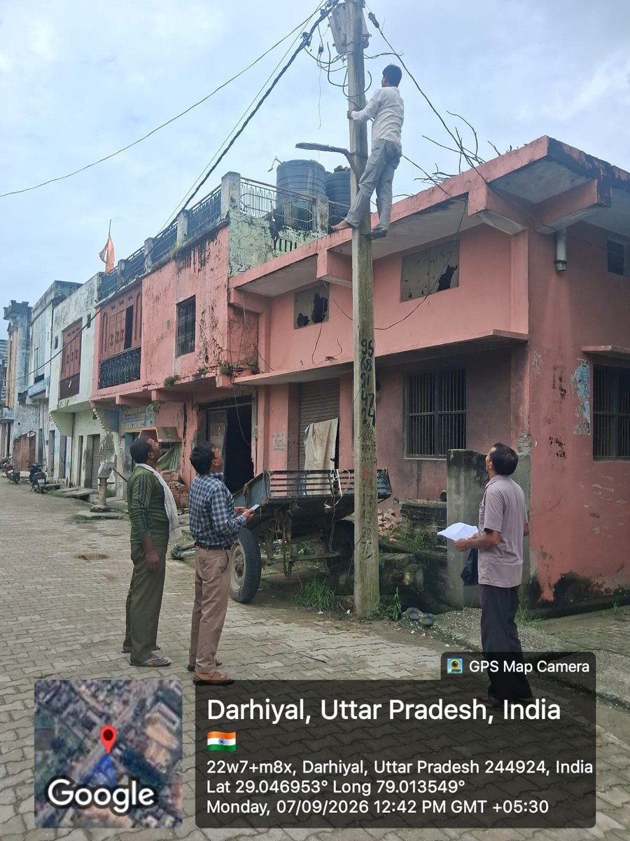 pvvnl_rampur's tweet photo. #Disconnection
आज दिनांक 07.09.2026 को #EDD_ स्वार, रामपुर के अन्तर्गत उपकेंद्र- दड़ियाल क्षेत्र में राजस्व वसूली एवं बड़े बकायेदार उपभोक्ताओं का कनैक्शन विच्छेदन कार्य किया जा रहा है।
@aksharmaBharat
@UPGovt
@UPPCLLKO
@MdPvvnl
@mduppcl https://t.co/MuvnzZM8b1