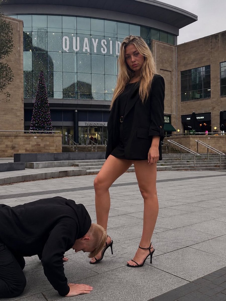 BrattyGodAlice's tweet photo. Your wallet is the only fancy thing about you! You are nothing but a worthless whiteboi 🥱🤭

Time to kneel like the bitch you are🤭!

#cuck #cuckold #wankchat #hotwife #nsfw #nsfwtwt #bbc #bnwo #findom #horny #goon #gooner #feargasm #catfish #scam #wankbattle egirls feet gym joi https://t.co/wJUCnwtRrS