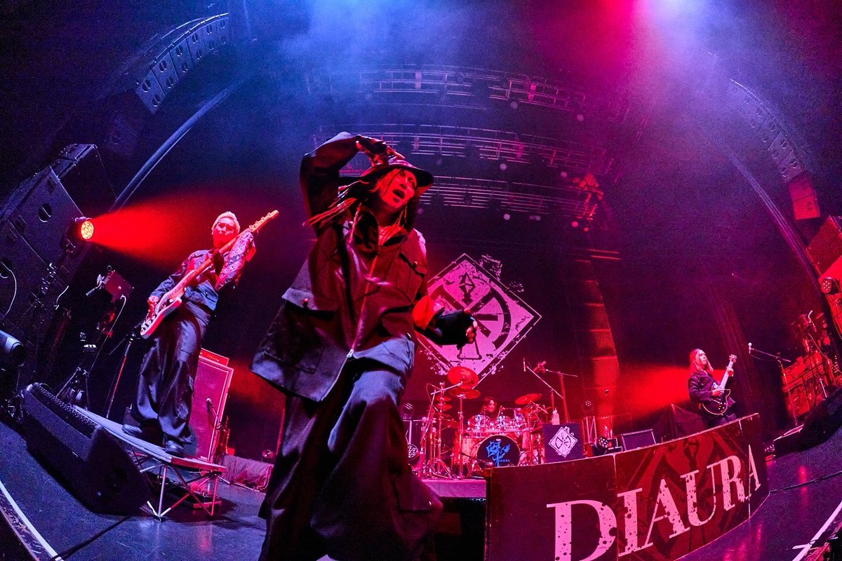 DIAURA_OFFICIAL's tweet photo. ROCK MUSIC NAVIGATION SITE【Vif】に9/3に開催されたDIAURA『愚民の日2026』Zepp Shinjuku公演のライブレポートが掲載されました！

レポートはこちらから▷
https://t.co/Ydnq7RCb7S

#DIAURA #愚民の日2026 https://t.co/fiW2Y1ODAY
