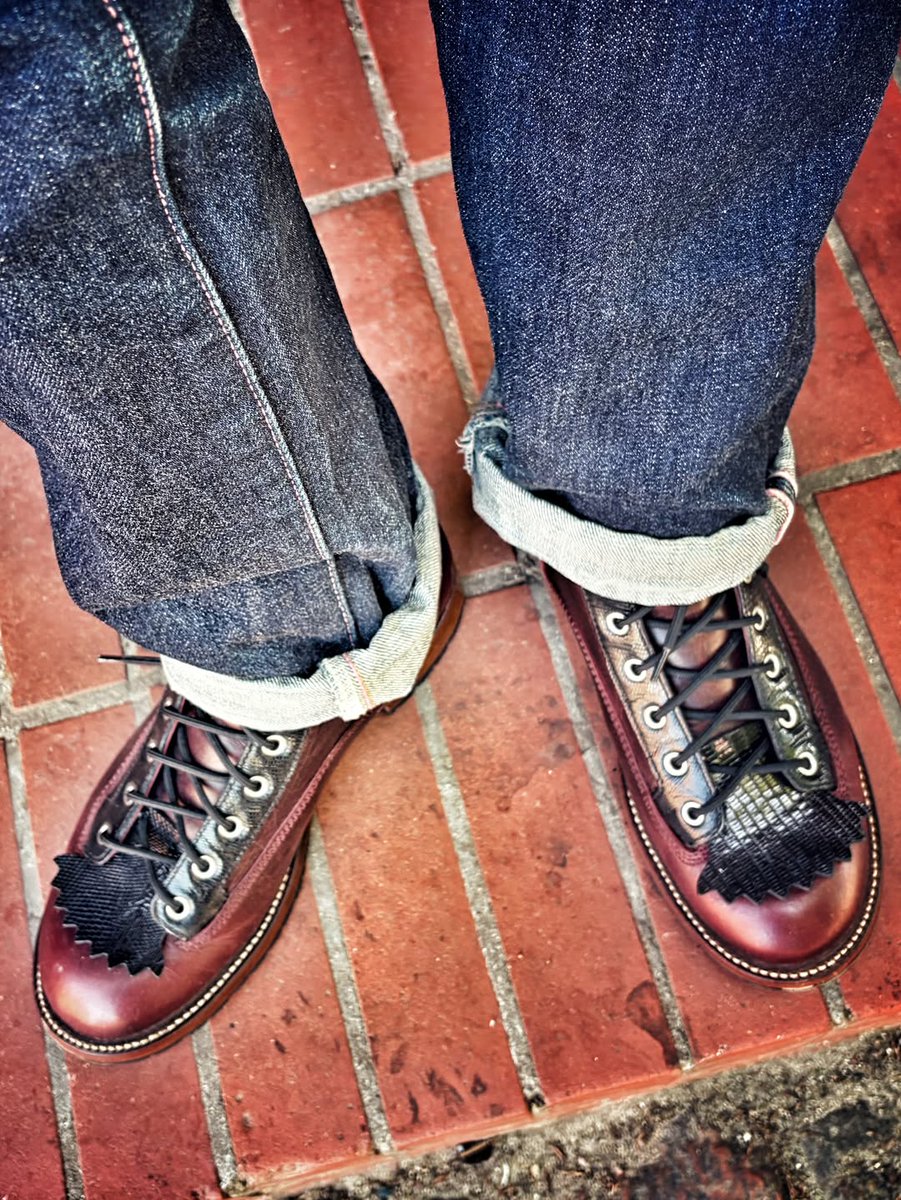 SheldonSonablb's tweet photo. Momotaro Jeans 18oz Japanese denim, Scotch &amp; Soda, Raw Industries, Stetson Europe. Photo by Joerg Blue Denim. https://t.co/P2d6L7wGsu