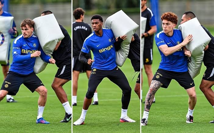 for_v3810's tweet photo. @HarryScarfe22 Err… didn’t Chelsea spend the whole week doing rugby training just to face Arsenal? 🤣😂 https://t.co/uTO0Vk9QNz