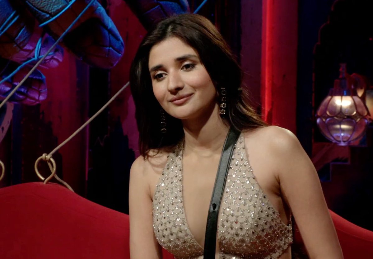 d3adpixell's tweet photo. kanika mann is literally so hot :- #bb20 https://t.co/8C9JuCYT9H