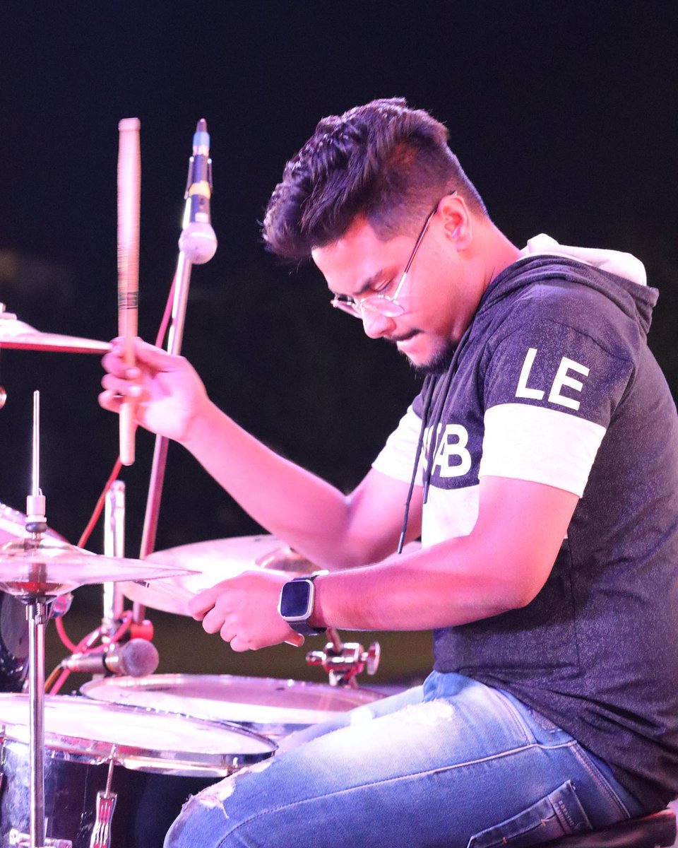 MerlinSlomsde's tweet photo. Every drummer who played before me has influenced me in every way. Shot by: @__r__ahull____ https://t.co/tEucO8Sdbx