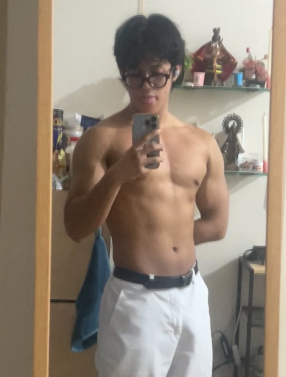 PagenteIver's tweet photo. I need you to see every part of me https://t.co/9NUarKAkL9