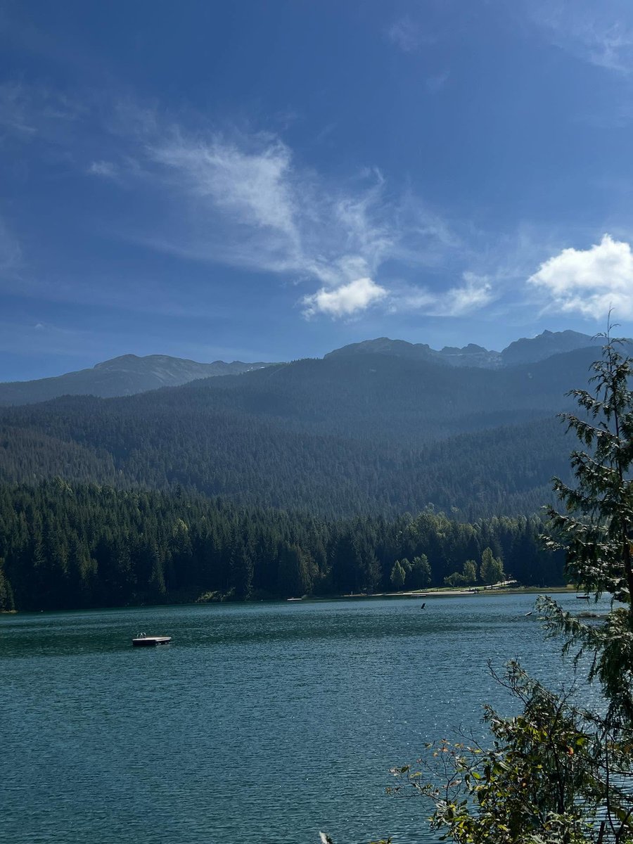 DarrinHarden's tweet photo. Hiked around Whistler today, then relaxed with our feet up on the terrace in the sunshine. Tomorrow, another travel day to Vancouver Island. https://t.co/Mpa5Dvp9Bi
