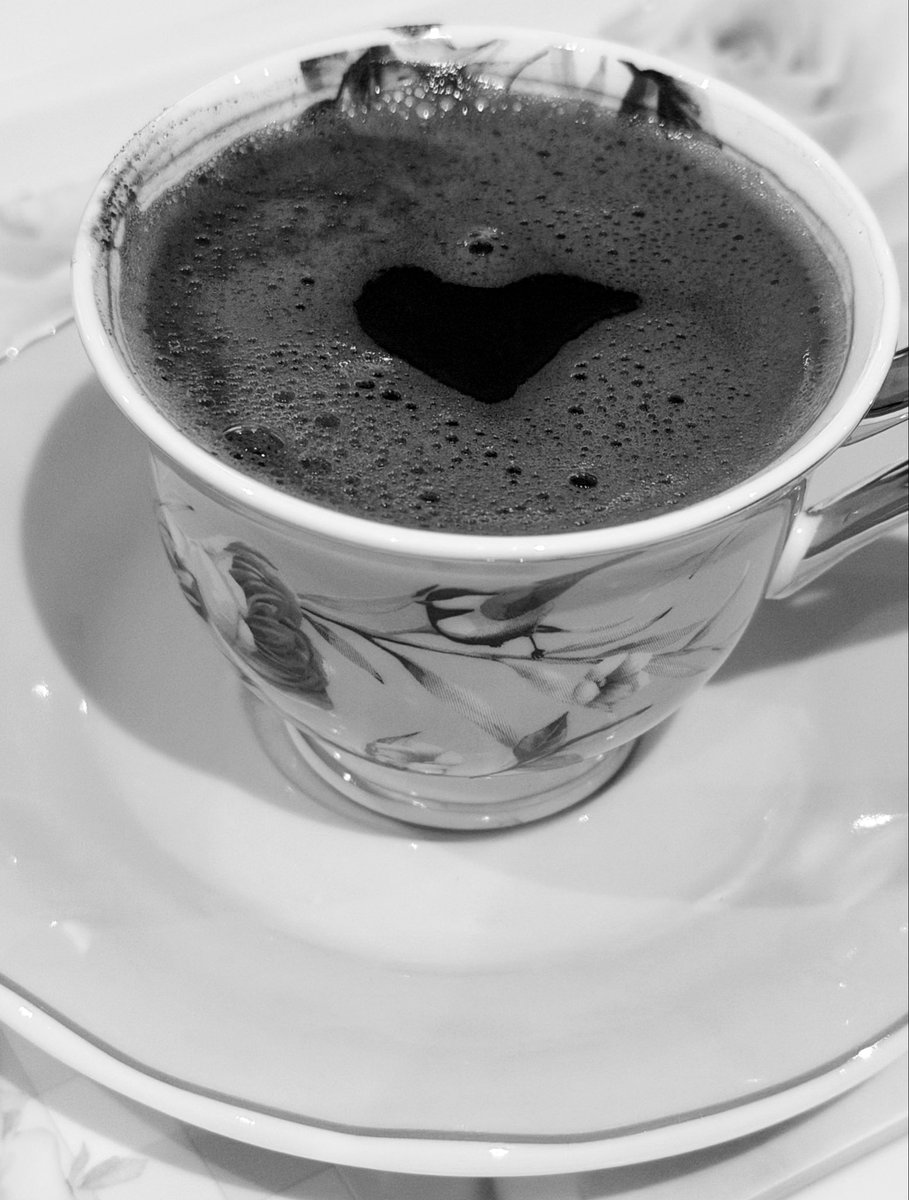 ShishaSof's tweet photo. #صباح_الحب
#صباح_القهوة 

“ أحبك .. لا لأنك أجمل النساء ، بل لأنك تجعلين العالم أجمل حين تكونين فيه”

— جبران خليل جبران https://t.co/nx9nFrItkc