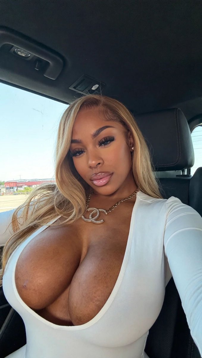 WorthyHelaena's tweet photo. heard you like melons… the juicy kind https://t.co/INn3vMQQkI