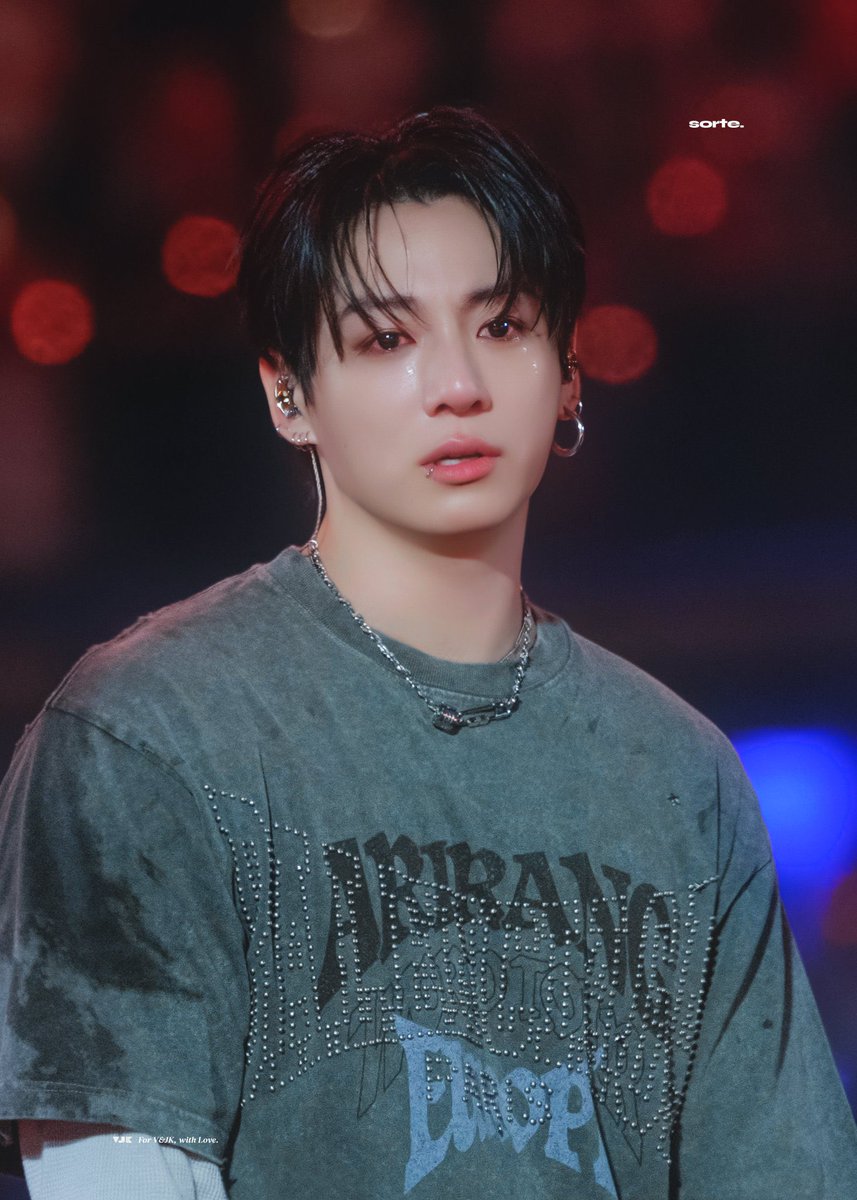 jktorv's tweet photo. 유럽 투어 마지막              북미2차투어 마지막 https://t.co/gDe8r3j341