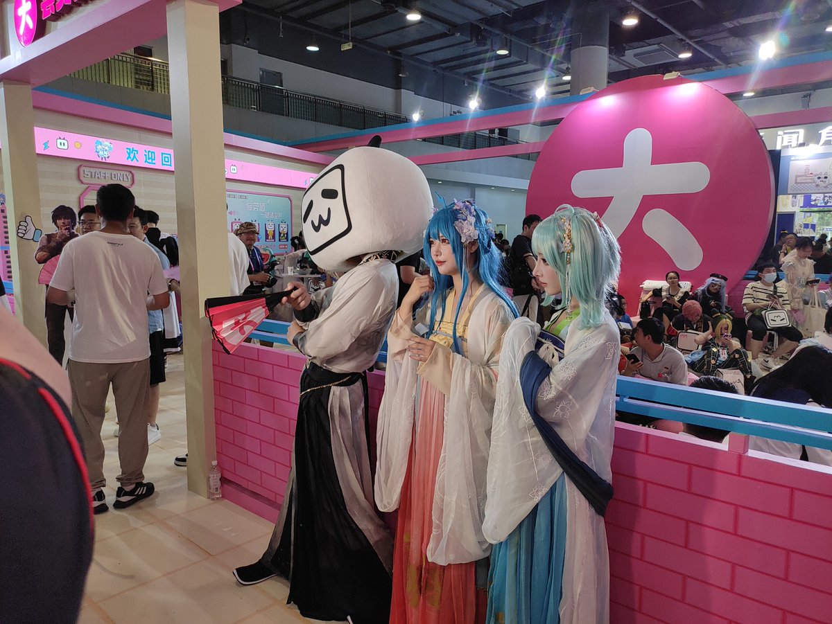 CapitalHanfu tweet picture