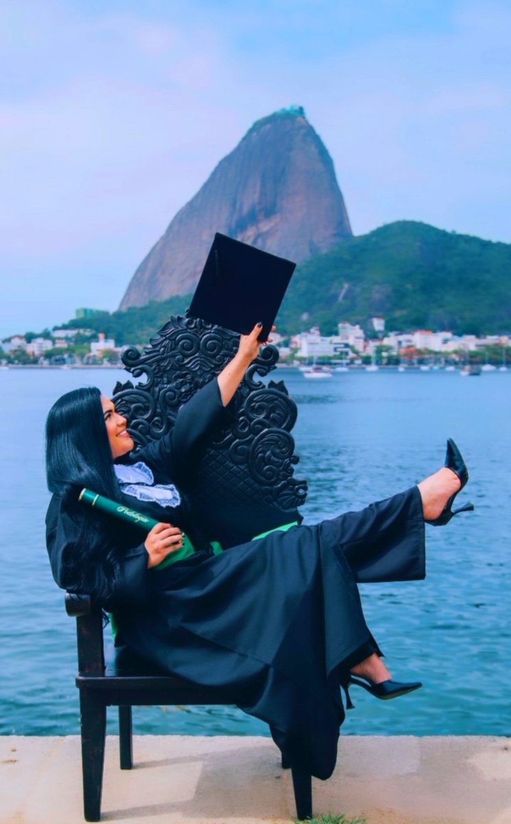 xiscardosoos2's tweet photo. Meus filhos, foram minha maior força, minha inspiração e o motivo para eu não desistir nos dias difíceis.
Essa formatura  representa um sonho realizado, e ter vocês ao meu lado torna esse momento ainda mais especial. ❤️✨Mamãe conseguiu!vocês fizeram parte de cada passo
#Podologa https://t.co/AioZNVUjgq