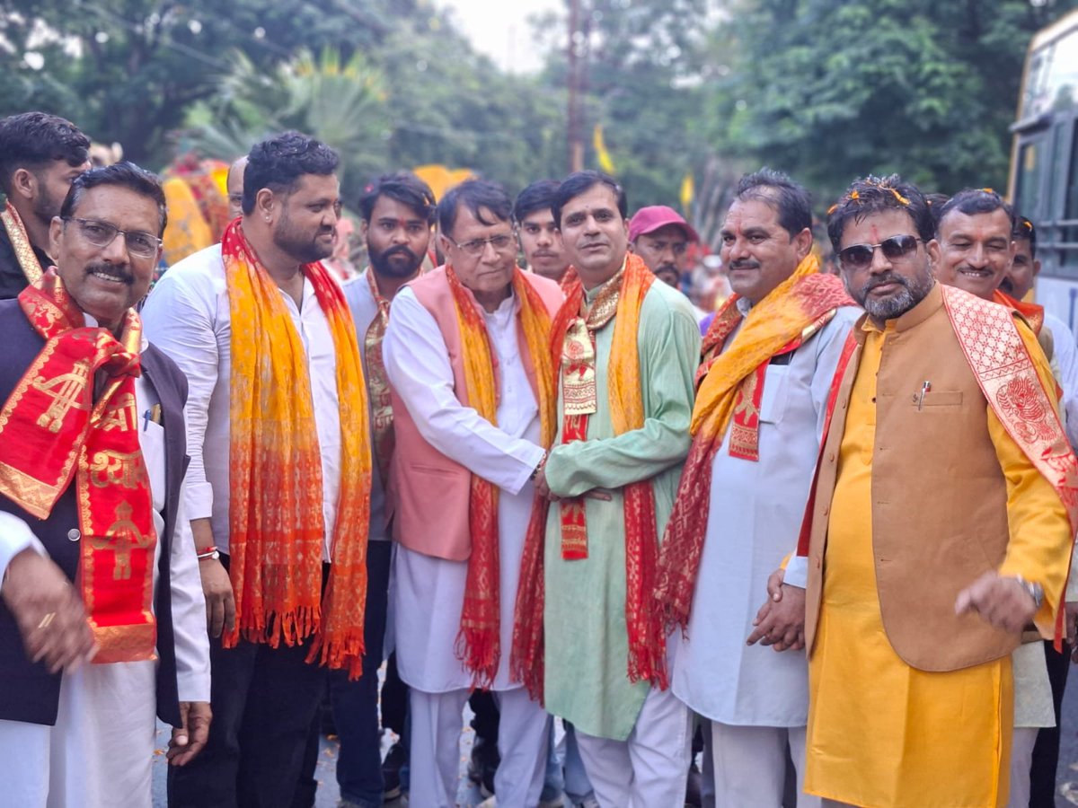 AnujPra28011272's tweet photo. श्री कृष्ण #जन्माष्टमी (6 सितंबर) चल समारोह बोर्ड ऑफिस से श्री कृष्ण प्रणामी मंदिर पांच नंबर, भोपाल भव्यता के साथ आयोजित हुआ l

#जन्माष्टमी 
#yaduvanshi https://t.co/iTEDN9zIoT