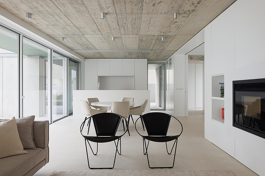 Interior_es tweet picture
