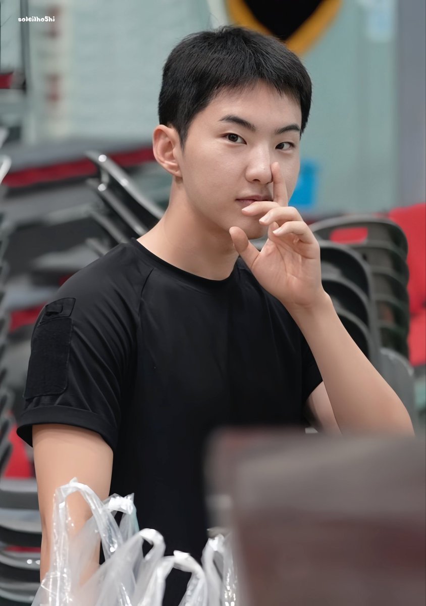 kairangelica's tweet photo. another day, another “hoshi so pogi” posting 😭 https://t.co/ZhZxae7ao8