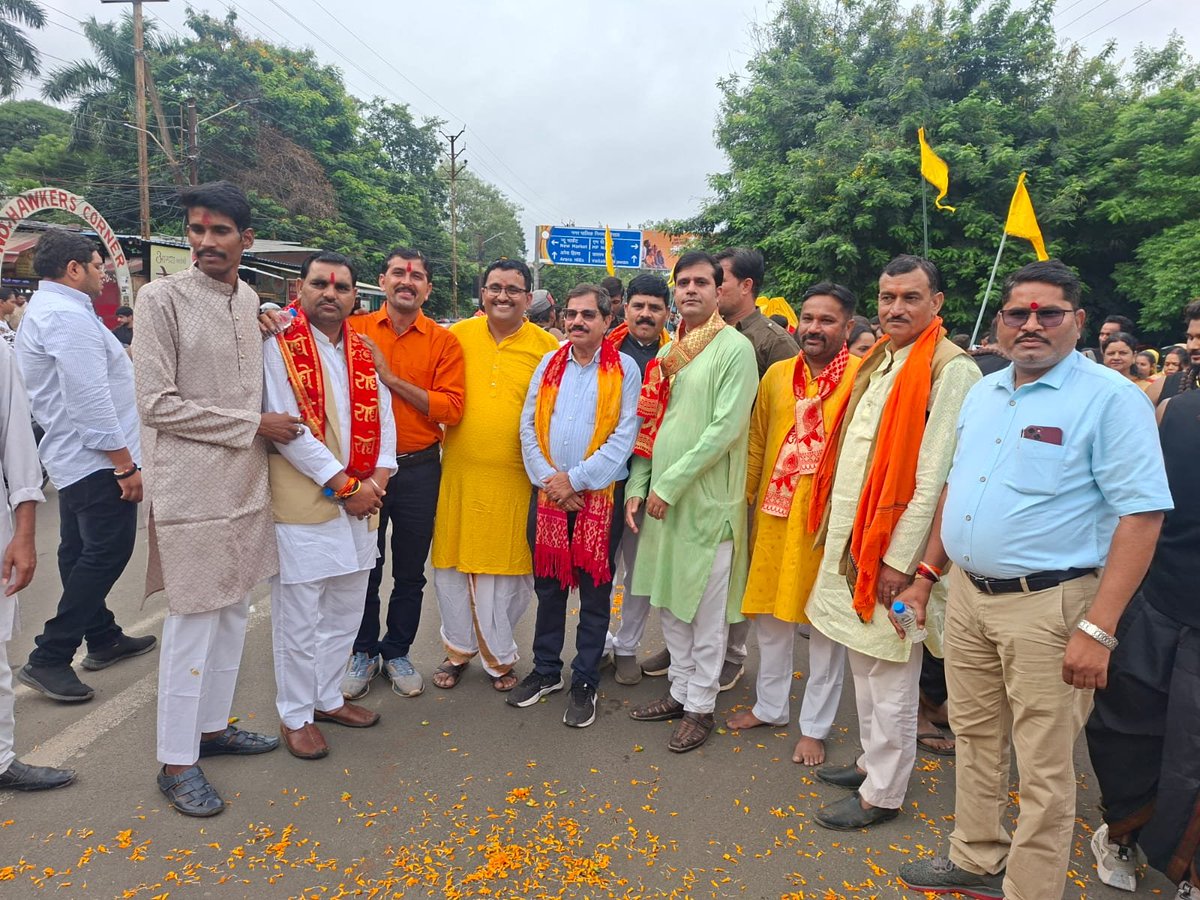 AnujPra28011272's tweet photo. श्री कृष्ण #जन्माष्टमी (6 सितंबर) चल समारोह / धर्म सभा भोपाल भव्यता के साथ आयोजित हुआ l

#जन्माष्टमी 
#yaduvanshi https://t.co/8snJ6z29oY