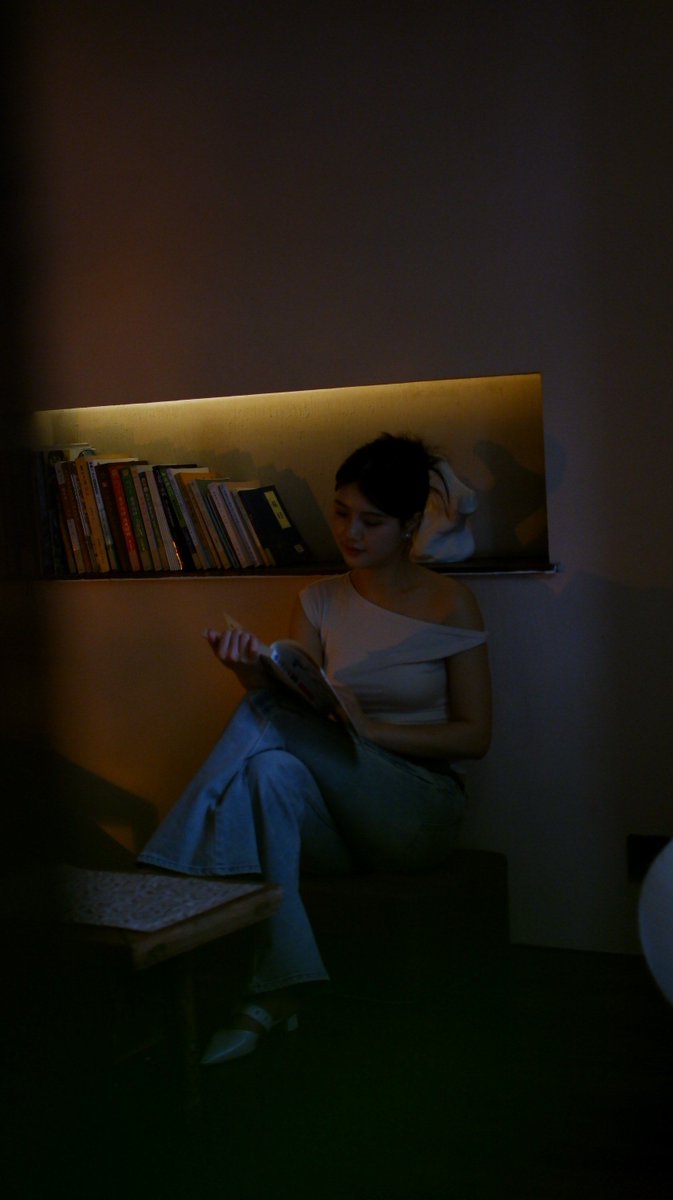 Masoom72675997's tweet photo. Just spent a cozy Sunday night curled up on the couch with my favorite blanket and a hot tea—no plans, just peace and quiet. https://t.co/rbNK1ONP3P