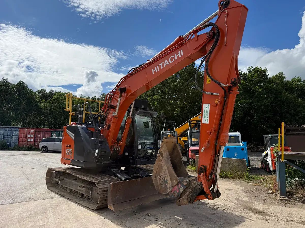 EquipmentSales8's tweet photo. FOR SALE: 2023 Hitachi ZX135USBL-7 🔥

✔️ 4,368 Hours
✔️ Tracks 50% Good
✔️ Quick Hitch
✔️1 Bucket

📍 United Kingdom > Worcestershire 

Find out more on our website 👉 https://t.co/GA6I3TiaSb https://t.co/mdAmqnH8kl