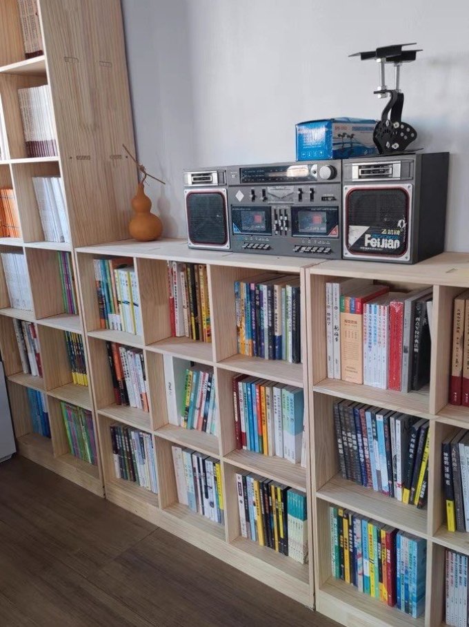 runar815928's tweet photo. Just finished putting up my first self-assembled bookshelf in the new apartment! Small win but feels like a huge step of settling in. https://t.co/uqF7fDb0qF
