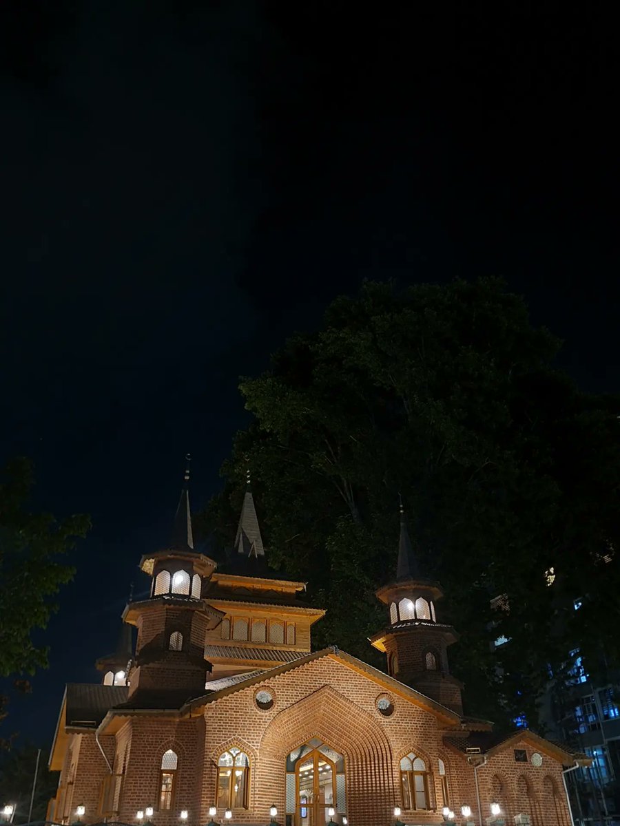 VerniceNudfs's tweet photo. Where faith meets beauty beneath the stars. https://t.co/qaJxXwq1vQ