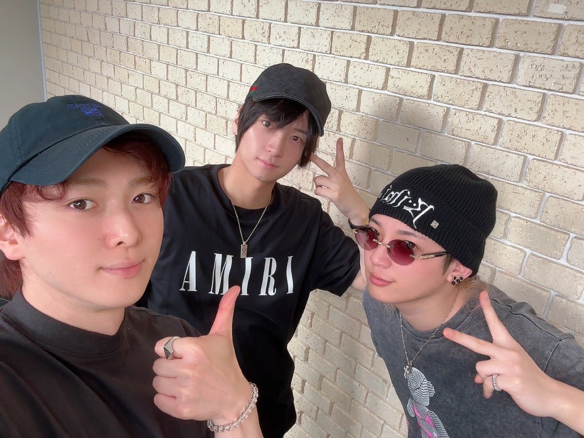 aramakijoqr_2_5's tweet photo. 「荒牧慶彦 RADIO 2.5」の放送をお聞き頂きありがとうございました！

番組会員サイト(https://t.co/ommJNc3SbQ）では、
本編アーカイブ＋アフタートークを公開中！
アフタートークでは田中朝陽10周年を考えてみる！

是非こちらもチェックしてくださいね✅
#にごまきらじお https://t.co/jzfxIt0X4a