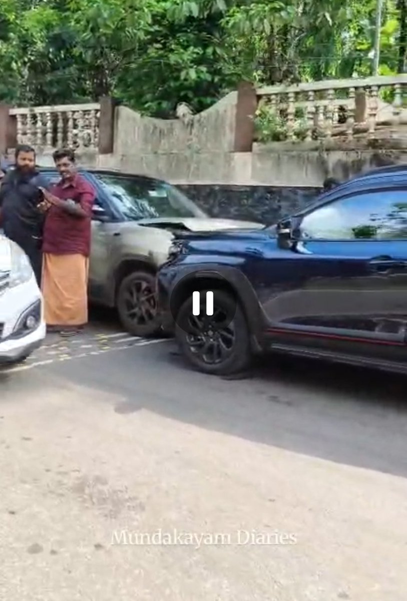 SouradeepBane16's tweet photo. @suheldhuldhule It's a shame that companies can't offer reliability and service and use such marketing personal for spreading propaganda. Every car if it has a good ncap score will behave like this. Fronx is a well made car, not defending it but defending science. A bike chassis is forged steel. https://t.co/517yOexcM1