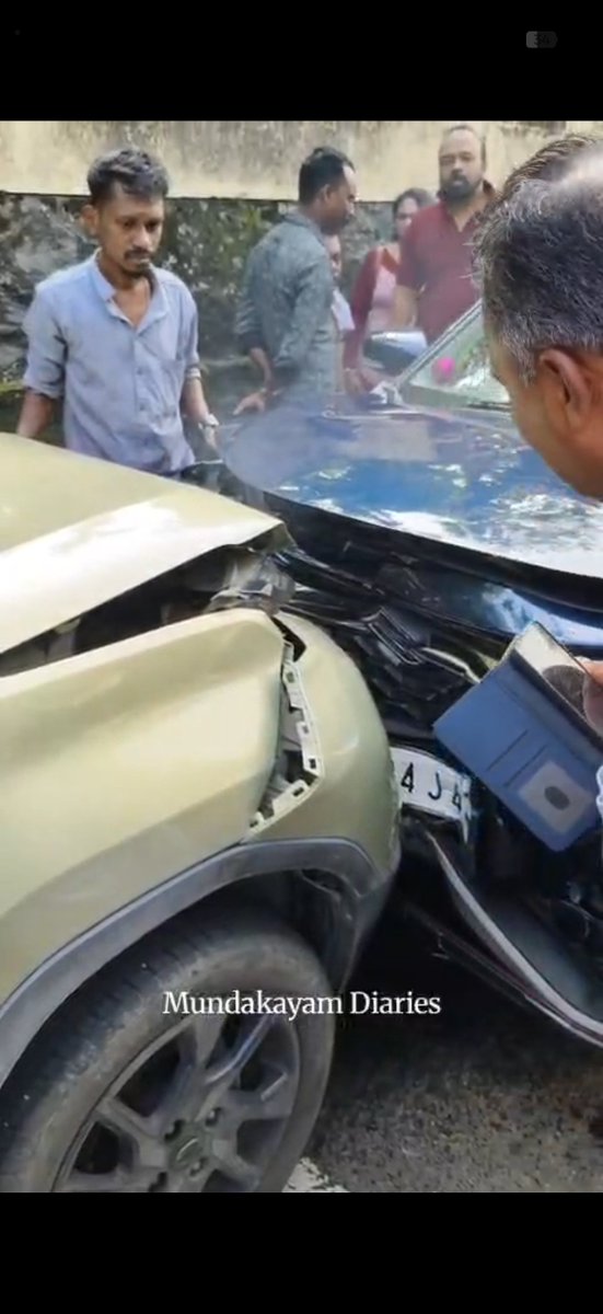 SouradeepBane16's tweet photo. @suheldhuldhule It's a shame that companies can't offer reliability and service and use such marketing personal for spreading propaganda. Every car if it has a good ncap score will behave like this. Fronx is a well made car, not defending it but defending science. A bike chassis is forged steel. https://t.co/517yOexcM1