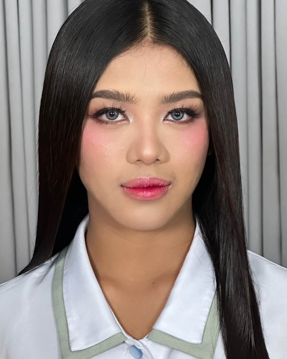 BanginDatBieber's tweet photo. Jho Anie Marie Alamo

Makeup by JM Yang
Hairstyle by Marc Evalo https://t.co/5DMxiJX7fa