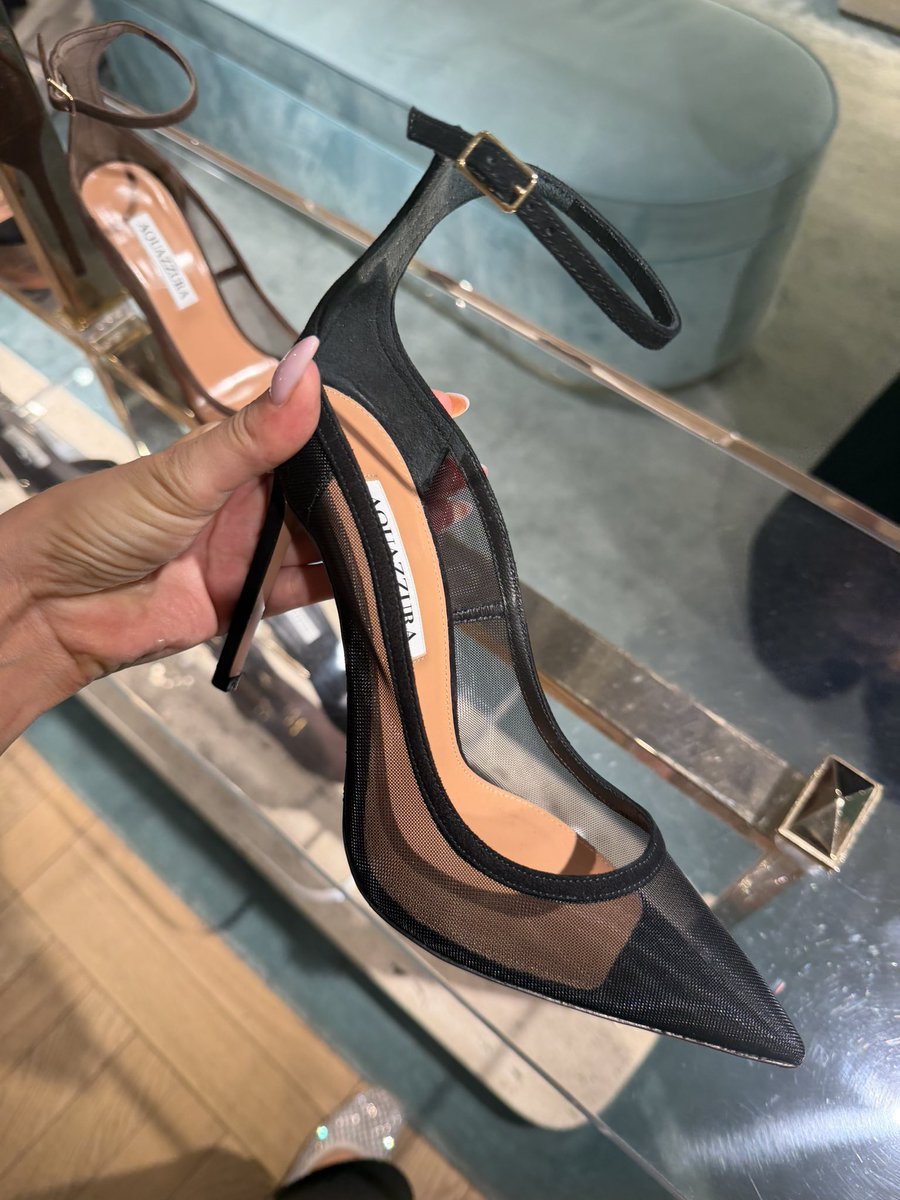 BaddiBrattyKiki's tweet photo. Inflicting some damage upon you 💸 https://t.co/2cJqm00miP