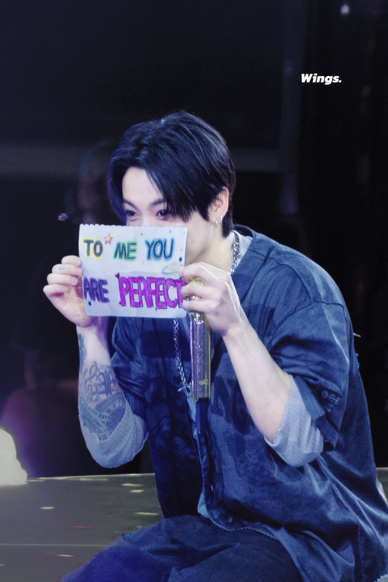 Wingsbeu's tweet photo. 260906 BTS WORLD TOUR 'ARIRANG' in Los Angeles D4
TO ME YOU ARE PERFECT 🥺💜

#JUNGKOOK #정국 #JK #グク #전정국 
#BTS #방탄소년단 #ARIRANG
#BTS_WORLDTOUR_ARIRANG 
#BTS_WORLDTOUR_LOSANGELES https://t.co/QJ88UL8Axh