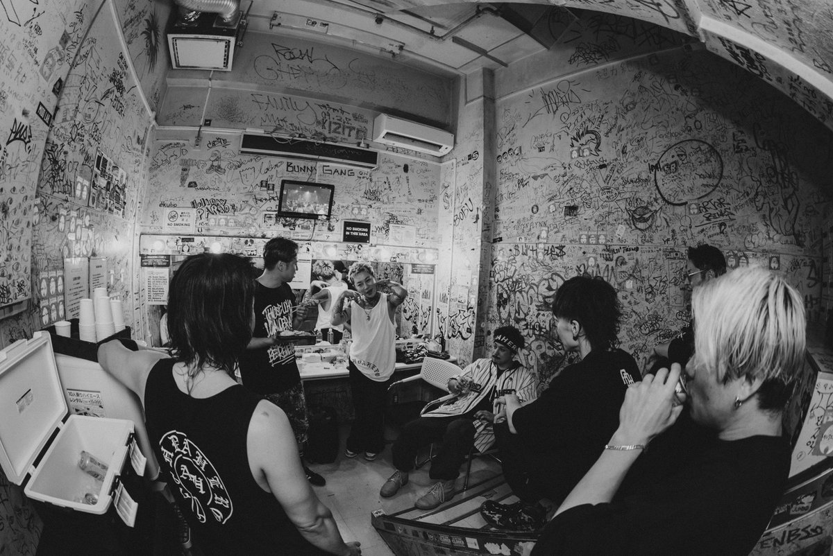 Satos_Cafe_Bar's tweet photo. 📸 @kakeru_Selendip 

#ASHDAHERO
#NOISEMAKER https://t.co/qa6opyMMrb