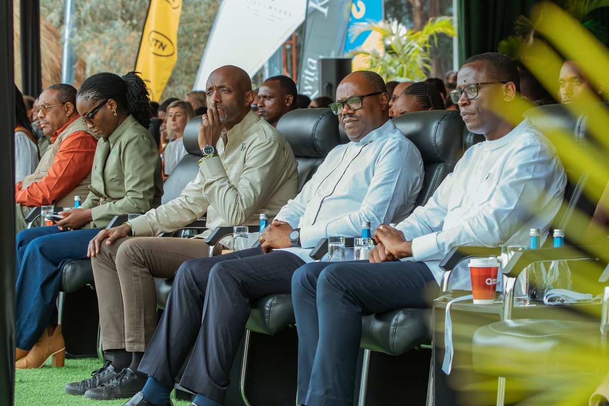 ARCOSNetwork's tweet photo. This week, @ARCOSNetwork  joined fellow conservationists, partners, and community members at Kinigi for #KwitaIzina21, celebrating Rwanda’s incredible strides in gorilla conservation. Congratulations to @RDBrwanda and all partners for another impactful edition! https://t.co/oFZ6CBxINm