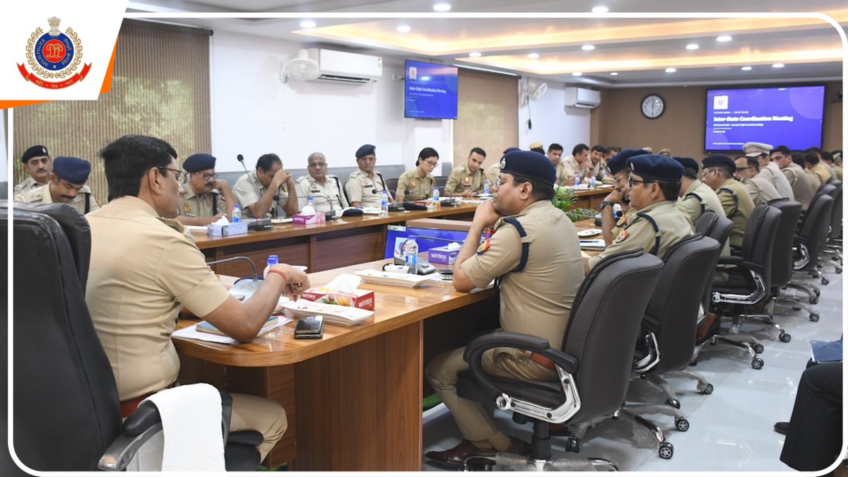 DelhiPolice's tweet photo. 🔹 Inter-State Coordination Meeting held under the chairmanship of Sh. Milind Mahadeo Dumbere, Jt. CP/Eastern Range to review security, law & order and traffic preparedness for BRICS Summit-2026.

🔹 Senior officers from Delhi Police, @ghaziabadpolice & @noidapolice reviewed border vigilance, intelligence sharing, security checks, aerial surveillance and traffic management.

🔹 Focus on 24×7 border checking, real-time information sharing, route management and emergency response for seamless coordination.

#BRICSSummit2026
#DPUpdates
#HelloDelhiPolice