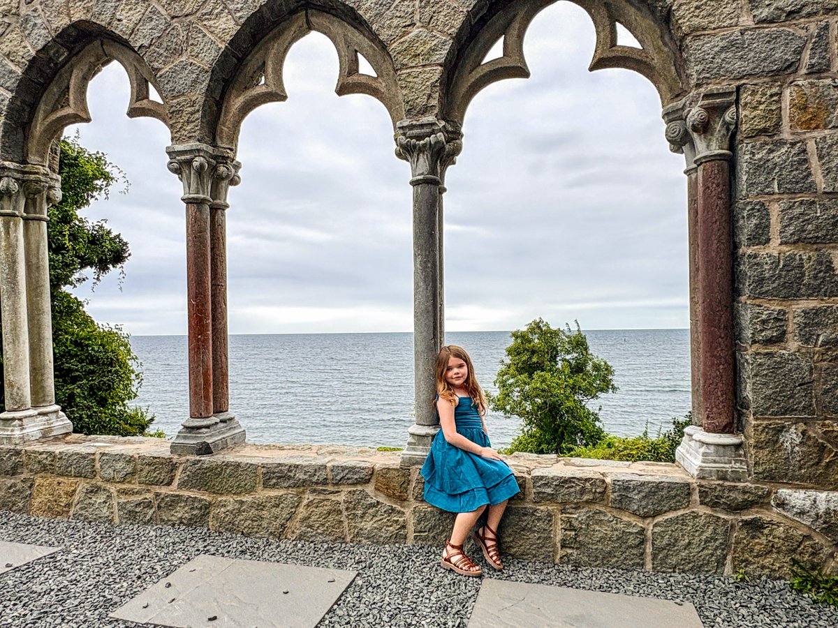 VenusLepp's tweet photo. We just got back from a fantastic New England road trip, and I wasn’t ready to leave. Excuse me while I manifest another getaway somewhere between Rhode Island and Maine! https://t.co/YTLDTLqqU0