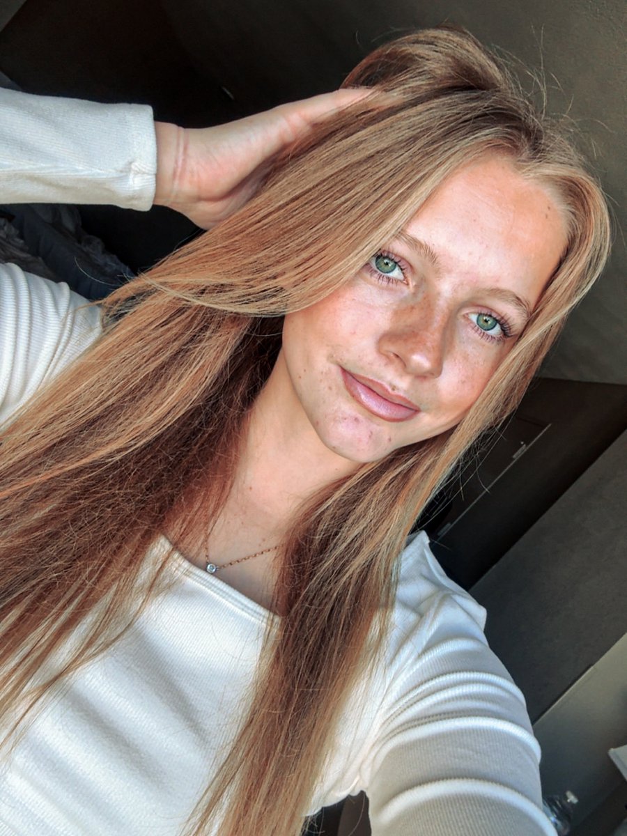 MozellaBodi's tweet photo. Random selfie post https://t.co/O8Puw1zIto