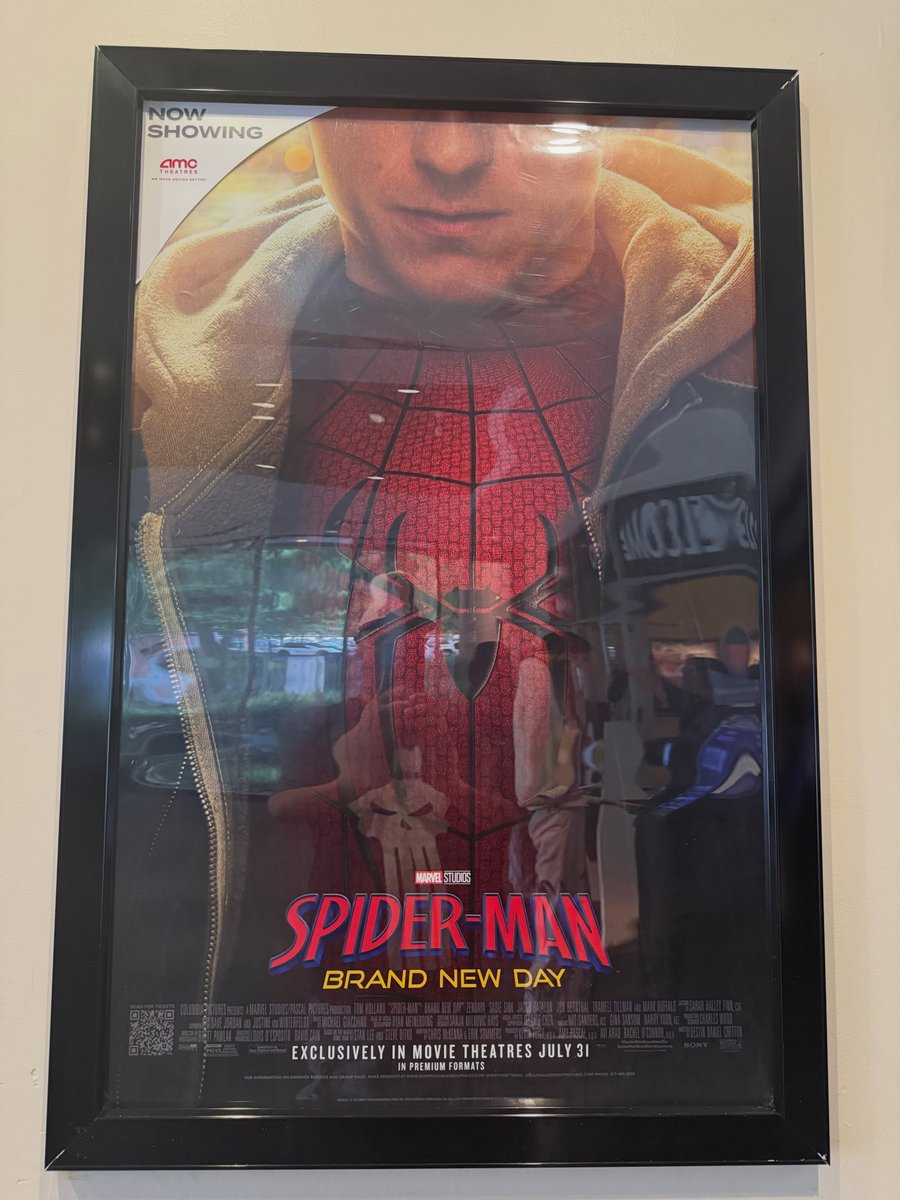 johnpopcornsmit's tweet photo. Round 2 in IMAX, right in Spidey’s home borough. https://t.co/vlN0nWOaOM