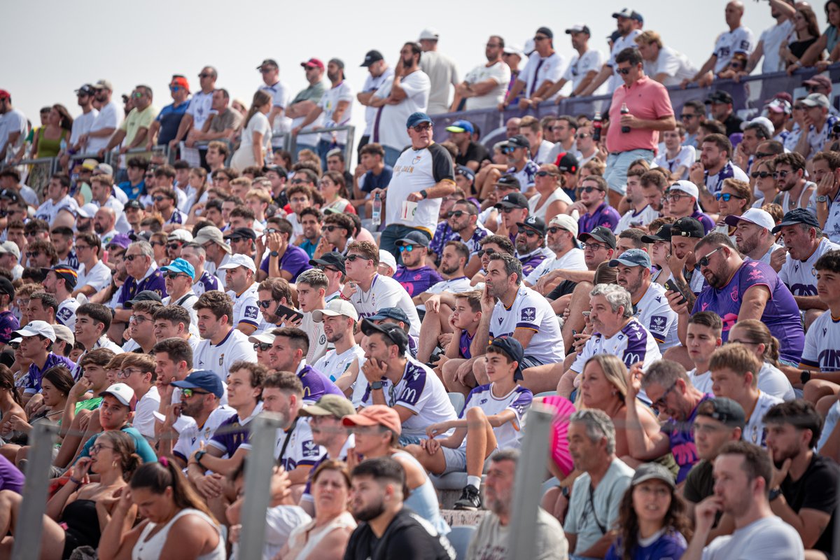 RealJaenCF's tweet photo. Nuestro jugador "número 10" 💜

#RealJaénCF #Jornada2 #1RFEF https://t.co/xYLiiuWKCg
