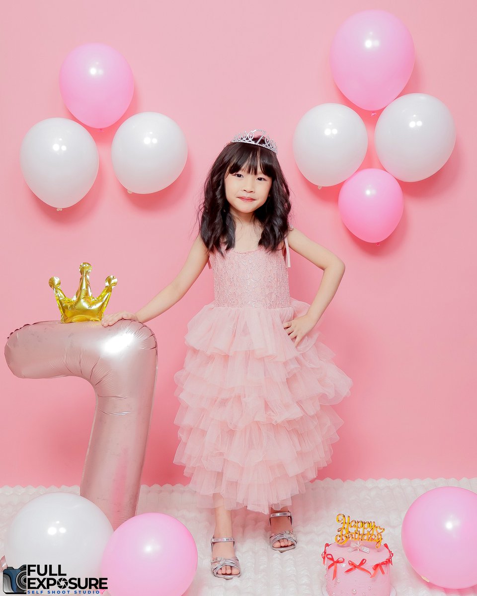 DanielaSopbl's tweet photo. Seven years of cuteness, smiles, and unforgettable memories! Celebrate your little one’s special day with fun, colorful portraits full of joy, laughter, and personality. Childhood passes fast, but photos last forever. Book your session. https://t.co/gV6E70wwz7