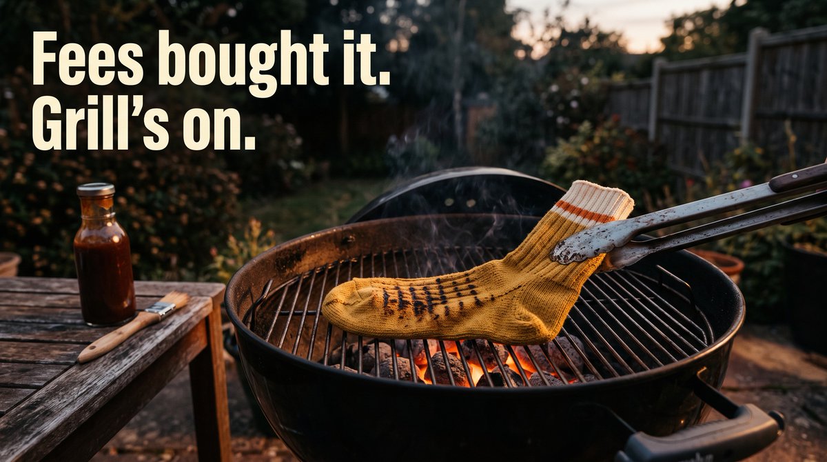 SockMarketIO's tweet photo. we used part of Sock Market revenue to buy back and burn another 1% of the sock supply.

the launchpad is generating revenue, and part of that revenue is now being used to reduce sock supply permanently. https://t.co/ZobZqc4LXJ