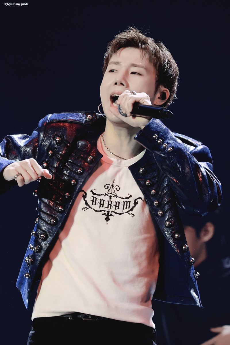 akaiou6w's tweet photo. 260830 INFINITE FANMEETING [무한대집회Ⅴ]  

우리 성규는 늘 멋있찌

#인피니트 #김성규 #성규 #무한대집회 #INFINITE #SUNGKYU #KIMSUNGKYU https://t.co/9xX4HfSmXI