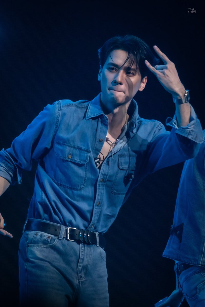 ddiimm1411's tweet photo. ร่างที่ตกคนเข้าด้อม     vs    ร่างที่เป็น

ไอ้อ้วมเอ้ยยยยยย😂

KNP IN CAT CM
#CATEXPOPxKengNamping
#KengHarit https://t.co/q38FKwtBsy