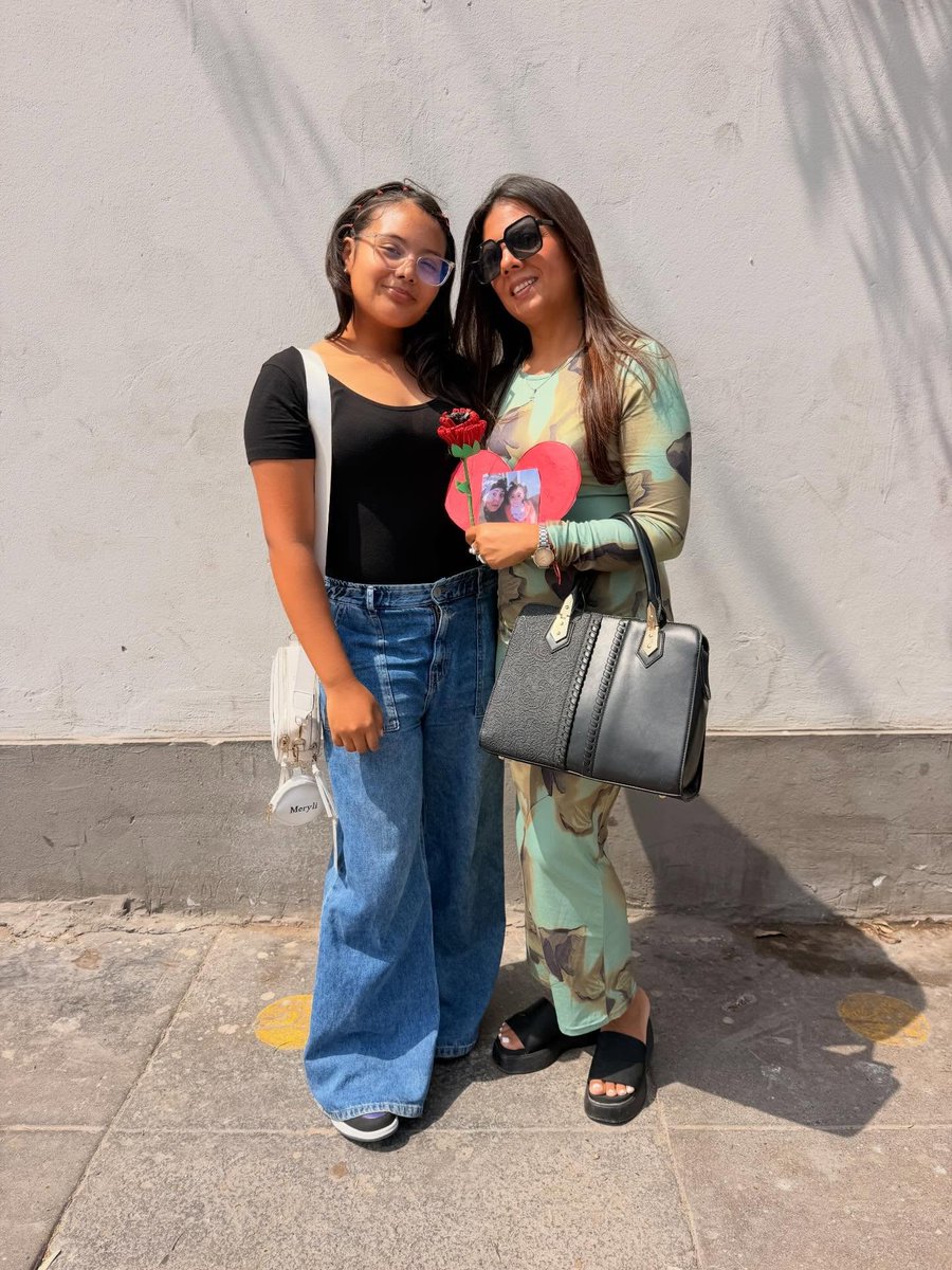 Romel30Lopez's tweet photo. Un año distinto, una experiencia hermosa. Qué lindo baile, números y detalles. Gracias por ser mi hija, princesa. https://t.co/mlHLxJpEjB
