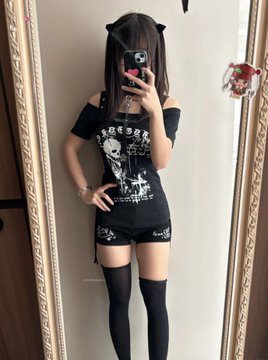 cobynerekl's tweet photo. ガキだけど太ももはよく褒められます https://t.co/eBYbGVGZy6